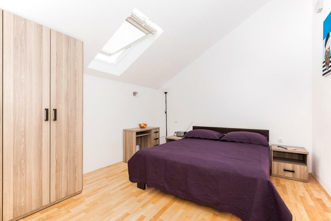 Apartman Kurika Σίμπενικ Εξωτερικό φωτογραφία
