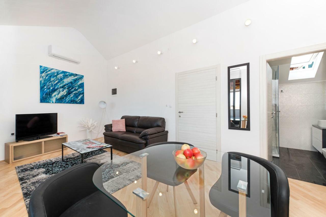 Apartman Kurika Σίμπενικ Εξωτερικό φωτογραφία